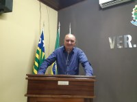Vereador Guilherme solicita à prefeita Andressa Leal a construção de praças nas localidades Rosário e Adobes
